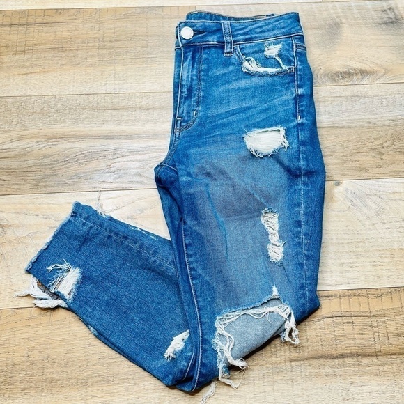 AMERICAN Eagle Destructed High Rise Jegging with Next Level Stretch Medium Wash - Picture 2 of 13